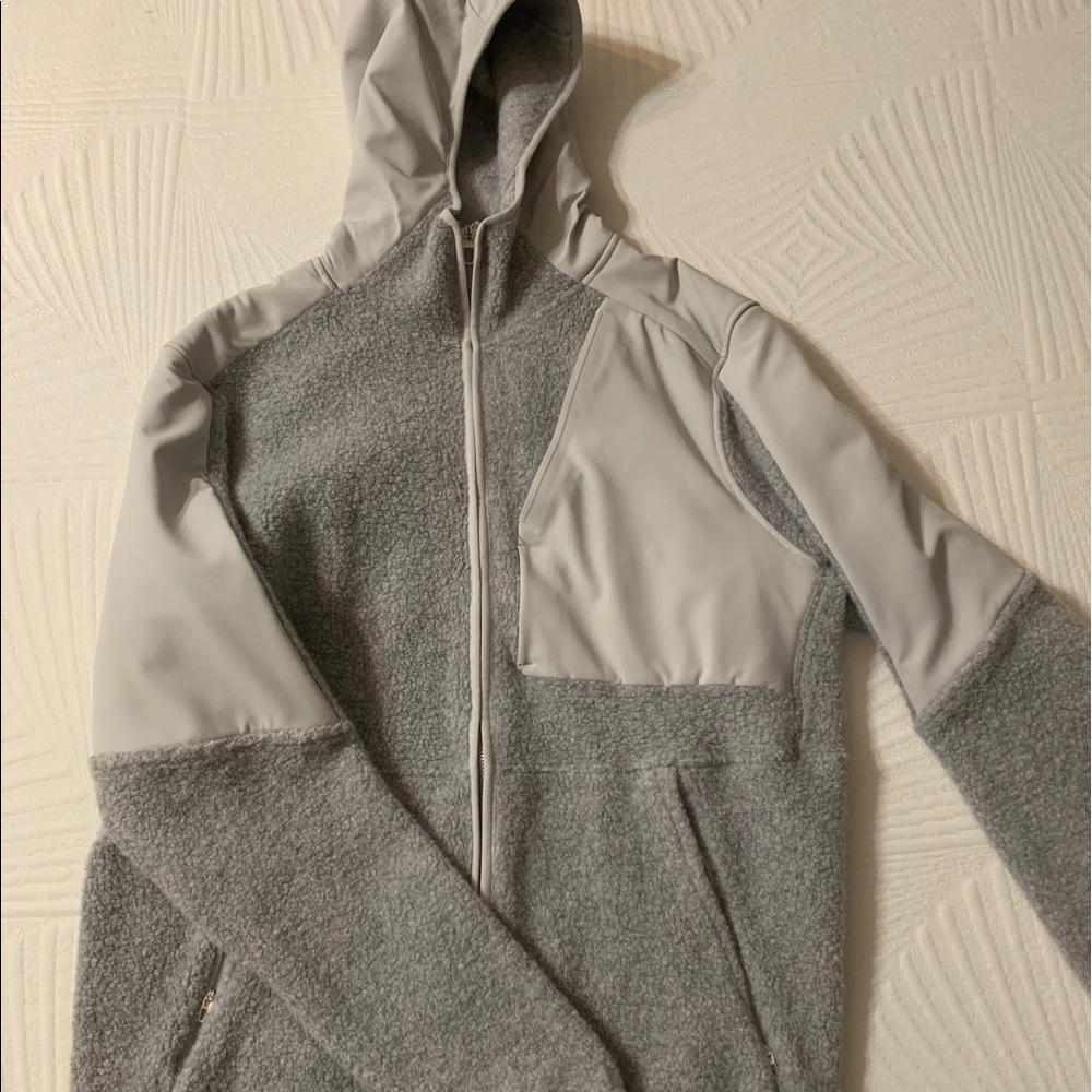 COPY - Lululemon Tundra Trek Jacket Size L